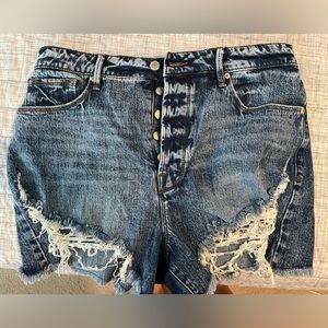 Good American bombshell shorts size 10/30